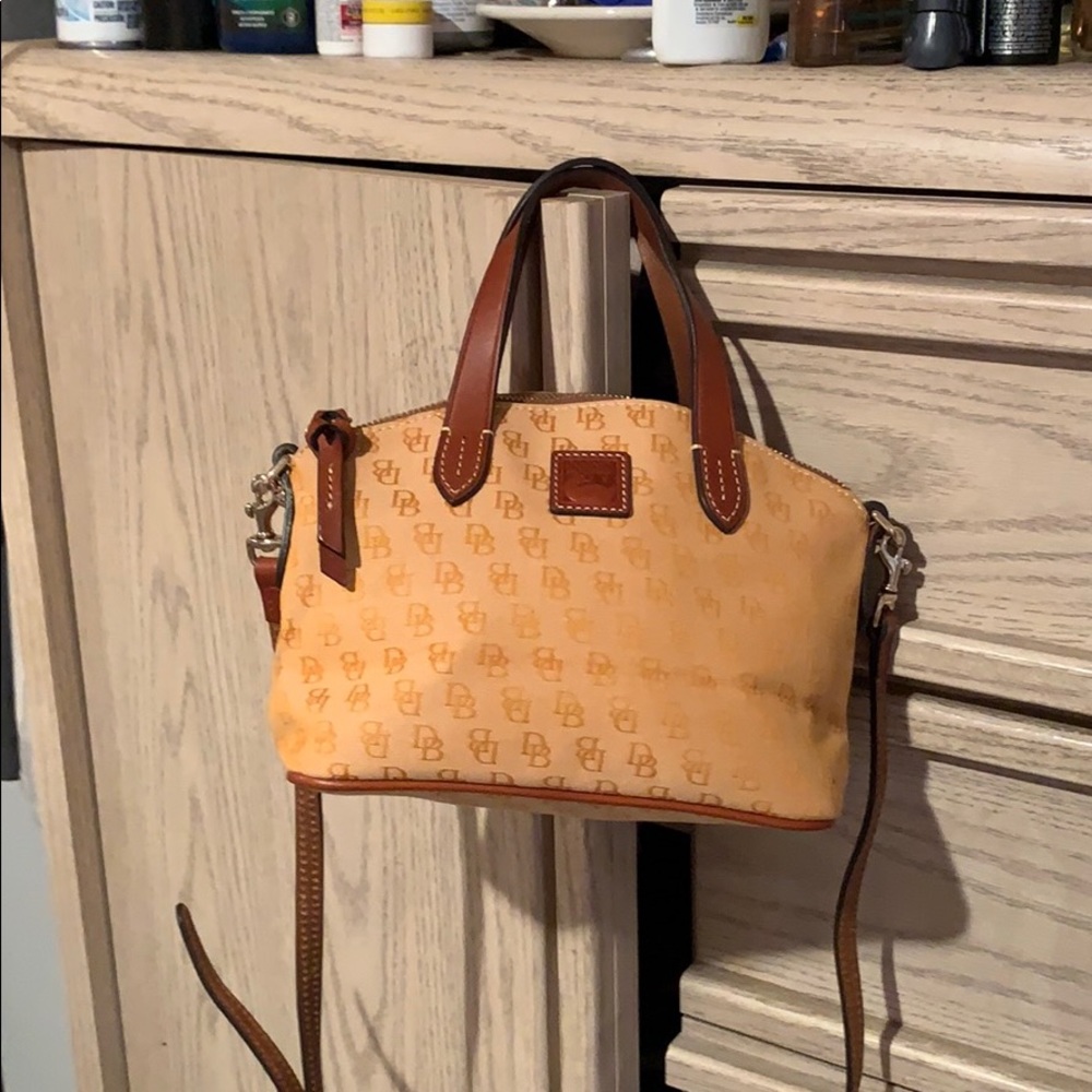 Dooney & Bourke small satchel